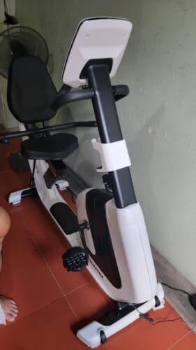 Xe Đạp Tập Thể Dục Tựa Lưng Trong Nhà Horizon Comfort R (Hàng trưng bày) photo review